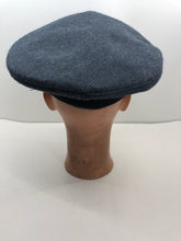 Load image into Gallery viewer, Original Vintage British Royal Air Force Airmans Peaked Cap WW2 Pattern
