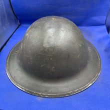 Charger l&#39;image dans la galerie, Original WW2 British Army Mk2 Combat Helmet &amp; Liner Set
