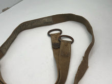 Lade das Bild in den Galerie-Viewer, Original British Army Paratroopers Leg Restraint Strap - WW2 37 Pattern
