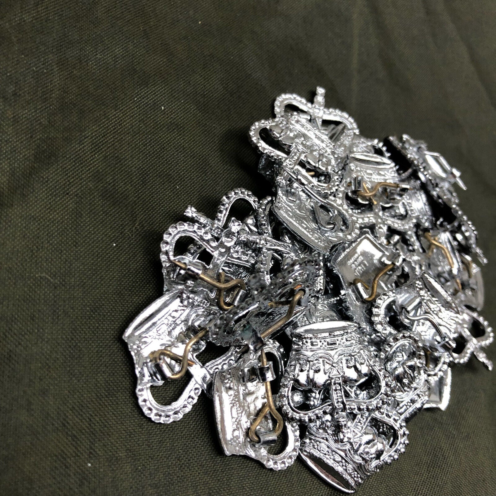British Army Metal Rank Badge in Chromium plated metal - Small Crown - Staff Sgt - The Militaria Shop