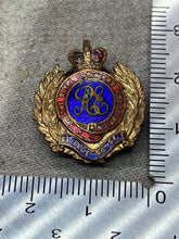 Lade das Bild in den Galerie-Viewer, Original British Army - Victorian Crown The Royal Engineer&#39;s Association Badge
