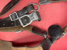 Load image into Gallery viewer, Original Post WW2 German Army Y-Straps in Leather with Metal Fittings
