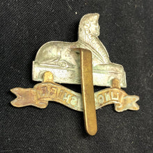 Load image into Gallery viewer, Original WW2 British Army Cap Badge - Lincolnshire Regiment - The Militaria Shop
