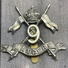 Charger l&#39;image dans la galerie, Original WW2 British Army 9th Queen&#39;s Royal Lancers Cap Badge
