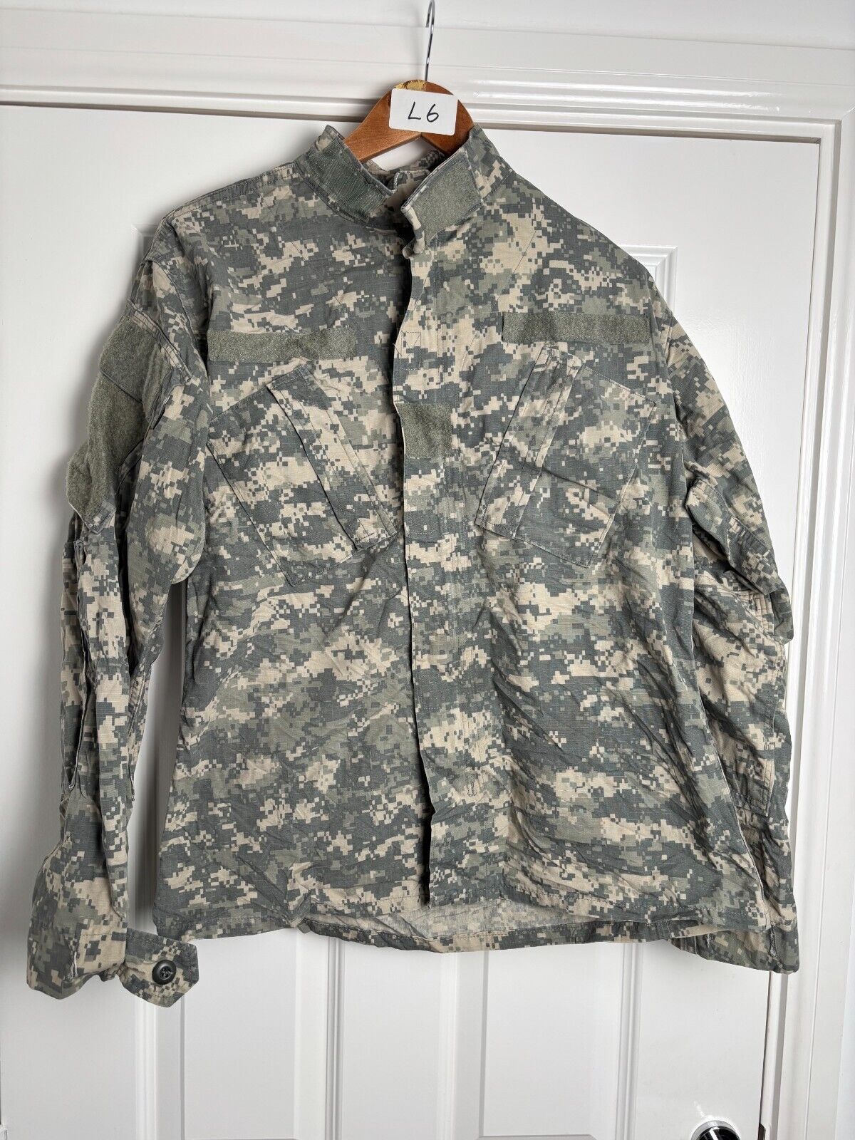Surplus US Army ACU Combat Uniform Jacket-Small-Regular - The Militaria Shop