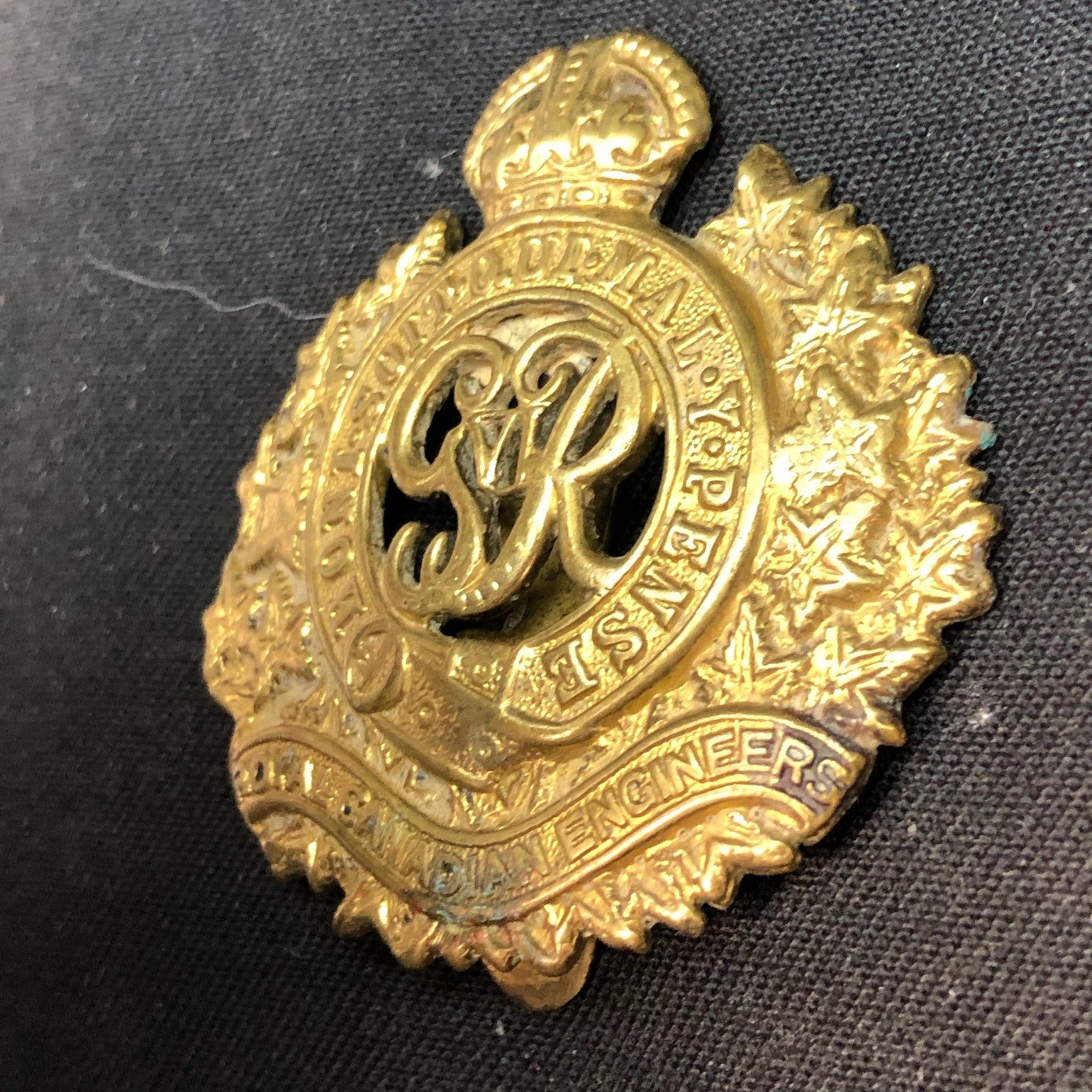 Original WW2 Canadian Army Cap Badge - Royal Canadian Engineers - The Militaria Shop