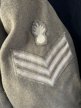 Charger l&#39;image dans la galerie, Original WW2 British Army Royal Engineers Sergeants Greatcoat - 40&quot; Chest
