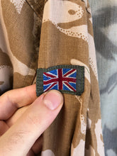 Charger l&#39;image dans la galerie, Genuine British Army Desert DPM Camouflafed Tropical Jacket - Size 42&quot; Chest
