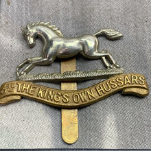 Charger l&#39;image dans la galerie, Original WW2 British Army Cap Badge - 3rd The King&#39;s Own Hussars
