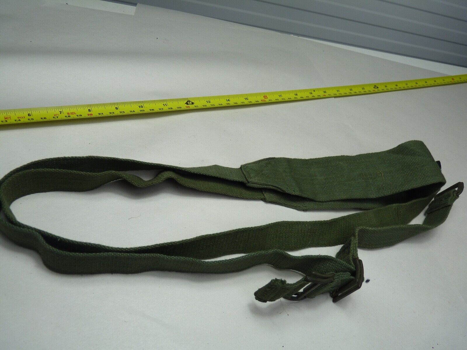 Original WW2 British Army 44 Pattern Shoulder / Extended Equipment Strap - 1945 - The Militaria Shop