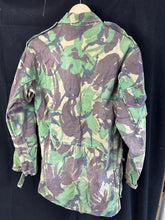 Charger l&#39;image dans la galerie, Original British Army DPM Combat Jacket Smock - Size 180/96
