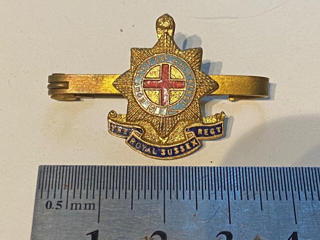 Original WW1 / WW2 British Army - The Royal Sussex Regiment Sweetheart Brooch