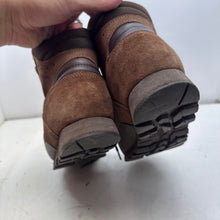 Load image into Gallery viewer, British Army Surplus Brown Leather Combat Boots - Iturri - Size UK 8 L - The Militaria Shop
