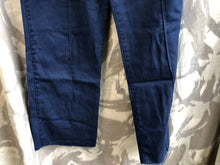 Lade das Bild in den Galerie-Viewer, Genuine British Army Woman&#39;s Nurses Trousers Slacks - 72/76/108
