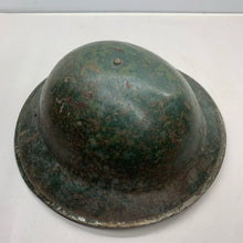 Charger l&#39;image dans la galerie, Original WW2 British Army Mk2 South African Made Helmet Complete with Liner
