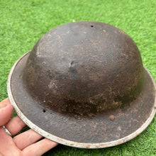 Charger l&#39;image dans la galerie, WW2 British Army Mk2 Brodie Helmet - Original Untouched - South African Made
