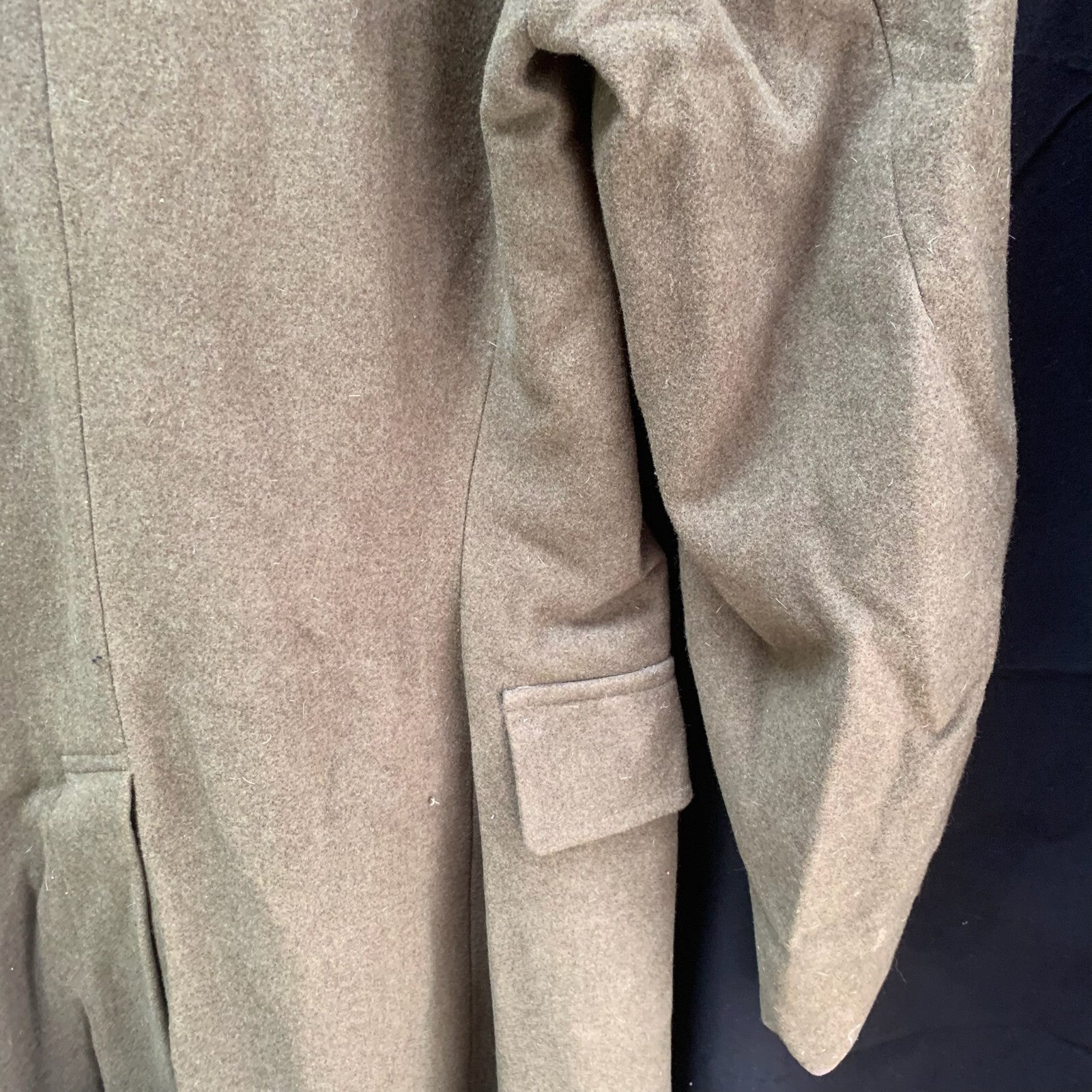 Genuine British Army Man's Mounted Regiment Khaki Greatcoat - 37" Chest - The Militaria Shop