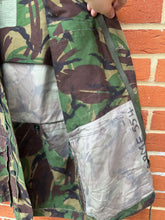 Lade das Bild in den Galerie-Viewer, Genuine British Army DPM Camouflaged Combat Smock Jacket - Size 170/96
