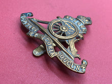 Lade das Bild in den Galerie-Viewer, Original WW2 British Army Royal Artillery Regiment Beret / Small Cap Badge
