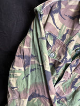 Load image into Gallery viewer, Surplus British Army 68 Pat Woodland DPM Smock Combat Jacket -Size 7 - The Militaria Shop

