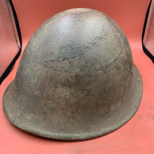 Lade das Bild in den Galerie-Viewer, Original British / Canadian Army WW2 Soldiers Military Combat Mk3 Turtle Helmet
