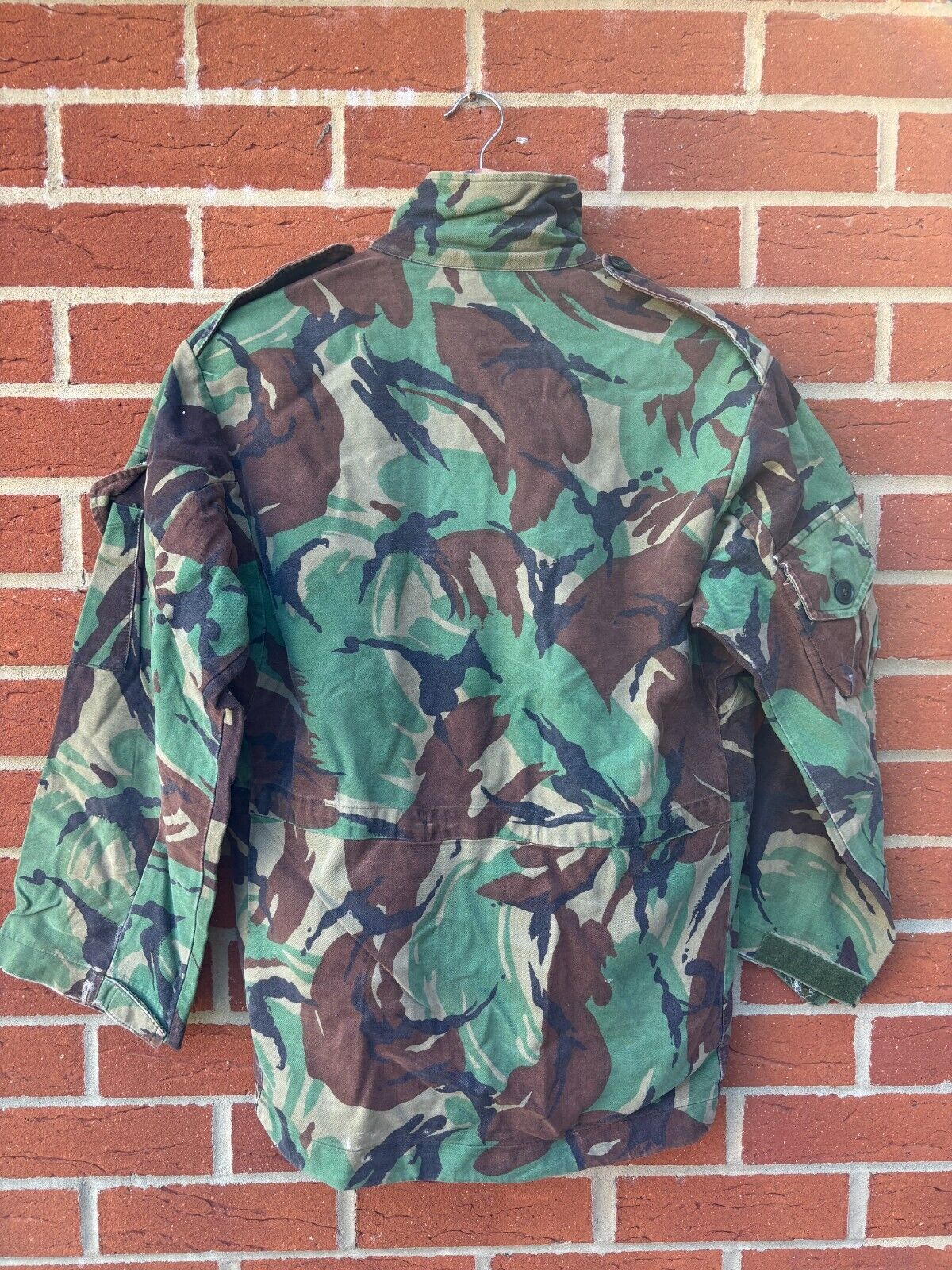 Surplus British Army DPM Smock Combat Size 170/96 - The Militaria Shop