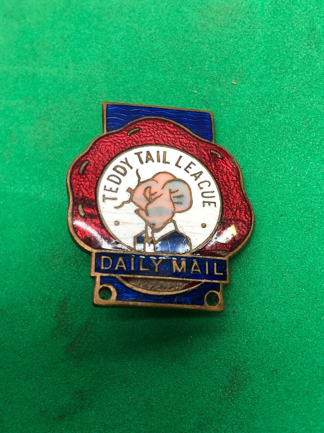 Teddy Tail League - Daily Mail - Enamel Pin Badge