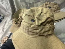 Charger l&#39;image dans la galerie, Original British Army Jungle Khaki Tropical Issue New Old Stock Hat - Size 6 3/8
