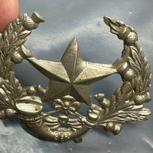 Load image into Gallery viewer, Original WW1/WW2 British Army Scottish Cameronian Highlanders Regiment Cap Badge
