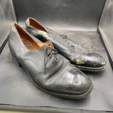 Load image into Gallery viewer, Genuine British Army Black Leather Dress Shoes - Size UK 8 M - The Militaria Shop
