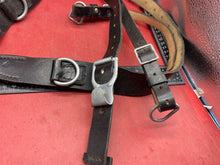 Load image into Gallery viewer, Original Post WW2 German Army Y-Straps in Leather with Metal Fittings
