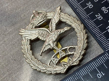 Load image into Gallery viewer, Original WW2 British Army - Army Air Corps Cap Badge
