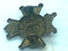 Charger l&#39;image dans la galerie, WW1 / WW2 British Army Notts &amp; Derby Sherwood Foresters Officer&#39;s Collar Badge
