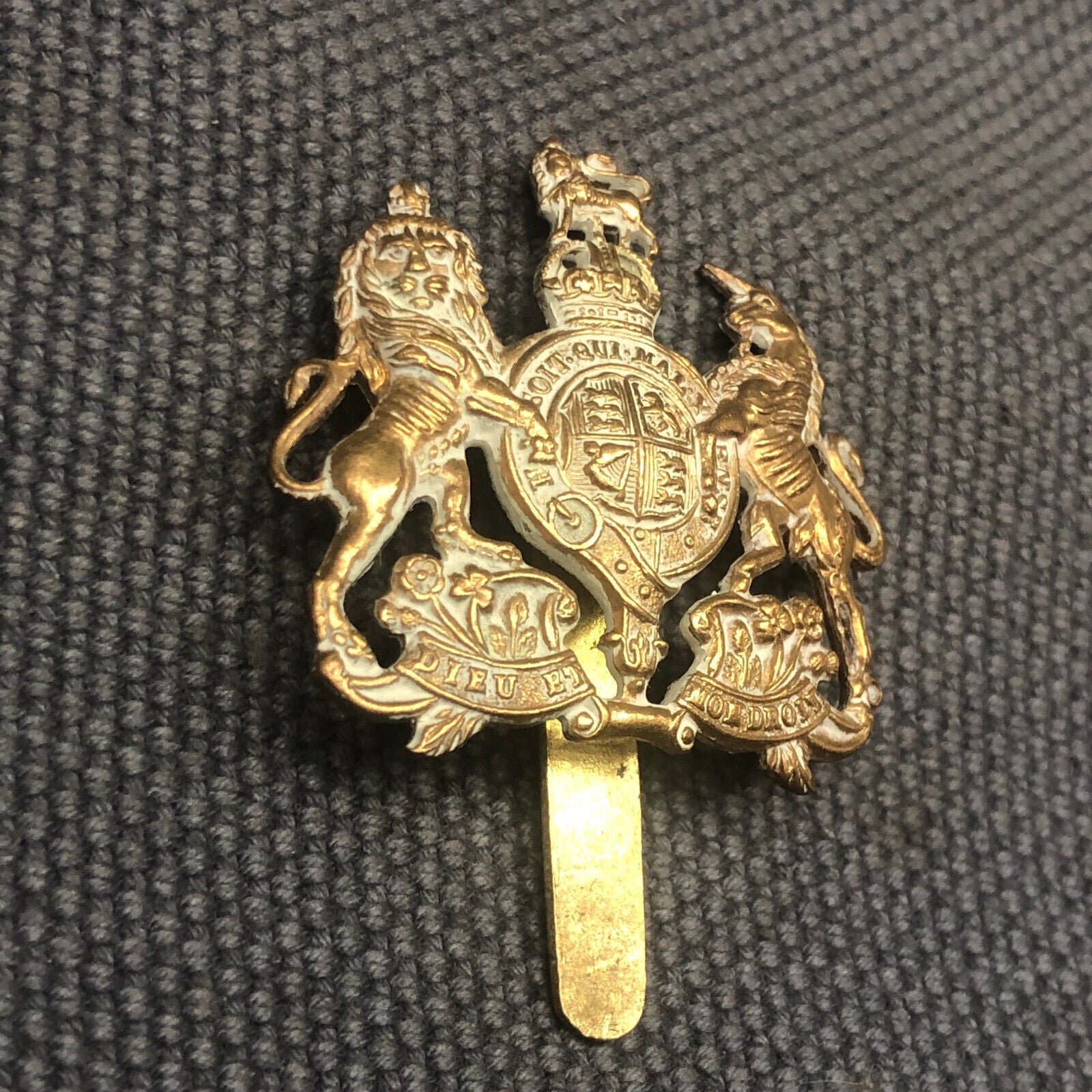original-ww2-british-army-general-service-corps-cap-badge-for-sale