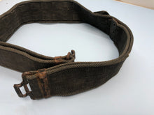 Charger l&#39;image dans la galerie, Original WW2 British Army 37 Pattern Webbing Belt - Size 44&quot; Waist
