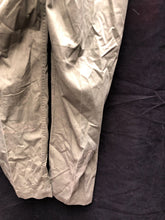 Charger l&#39;image dans la galerie, Genuine British Army OD Green Lightweight Combat Trousers - Size 80/84/100 - The Militaria Shop

