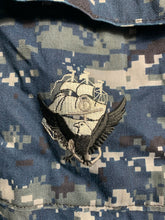Charger l&#39;image dans la galerie, U.S. Navy NWU Type 1 Blue Digital Camouflage Combat Jacket - 45&quot; Chest - The Militaria Shop
