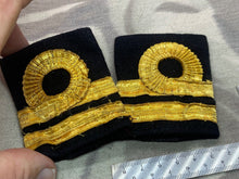 Charger l&#39;image dans la galerie, Matching Pair of Royal Navy / Merchant Navy Epaulette Rank Sliders
