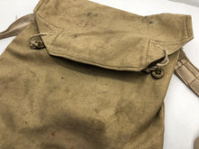 Load image into Gallery viewer, Original WW2 British Army / Home Front ARP Gas Mask Bag
