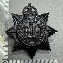 Lade das Bild in den Galerie-Viewer, The Devonshire Regiment - British Army Cap Badge

