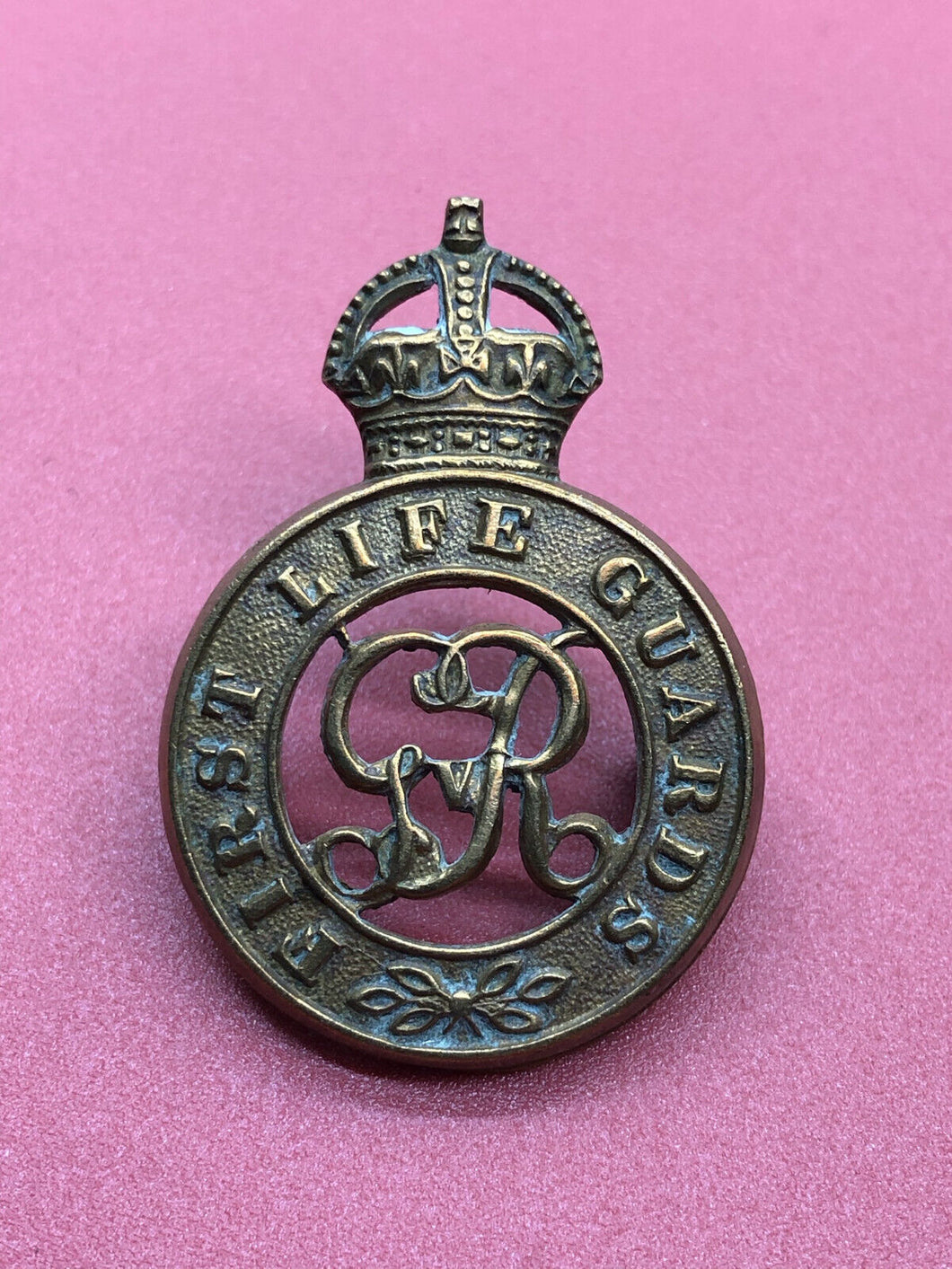 Original WW1 British Army Cap Badge - 1st Life Guards