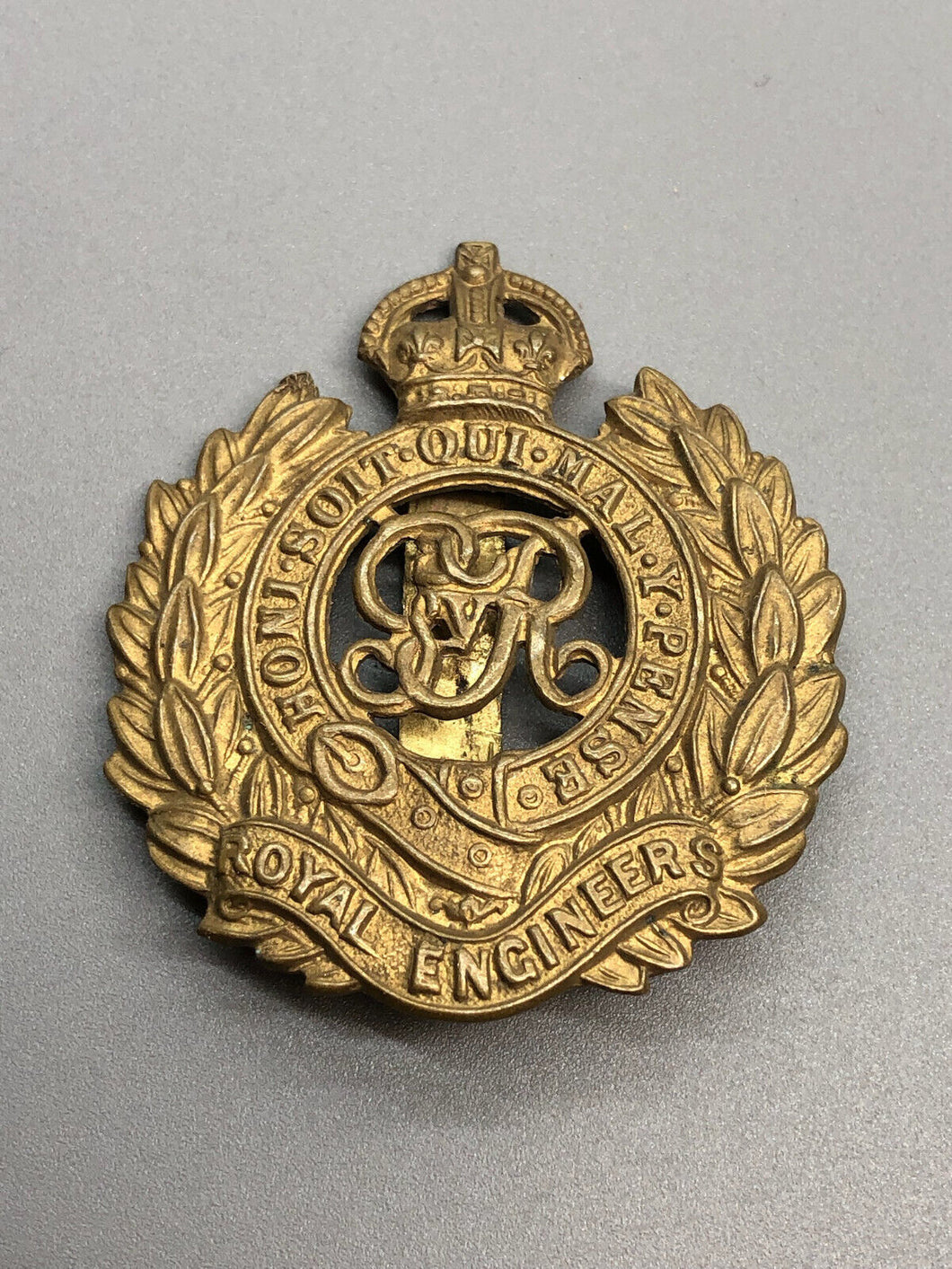 Original WW2 British Army Royal Engineers Brass Cap Badge