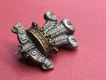 Lade das Bild in den Galerie-Viewer, Original WW2 British Army Royal Wiltshire Yeomany Badge / Sweetheart Brooch
