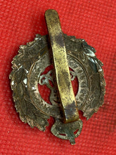 Lade das Bild in den Galerie-Viewer, Original GVII Crown British Army Edward VII Royal Engineers Cap Badge
