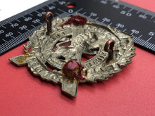 Lade das Bild in den Galerie-Viewer, Original British Army The London Scottish Regiment Cap Badge
