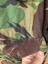 Load image into Gallery viewer, Genuine British Army DPM Camouflaged Combat Smock Jacket - Size 170/96
