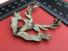 Lade das Bild in den Galerie-Viewer, Original WW2 British Army Seaforth Highlanders Scottish Regiment Cap Badge
