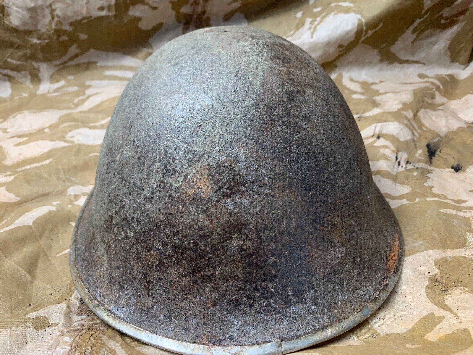 WW2 Mk3 High Rivet Turtle - British / Canadian Army Helmet - Nice Original - The Militaria Shop
