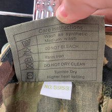 Load image into Gallery viewer, Genuine British Army DPM Camouflaged Combat Trousers Lightweight - Size 80/76/92
