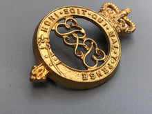 Charger l&#39;image dans la galerie, Genuine British Army Grenadier Guards Cap Badge
